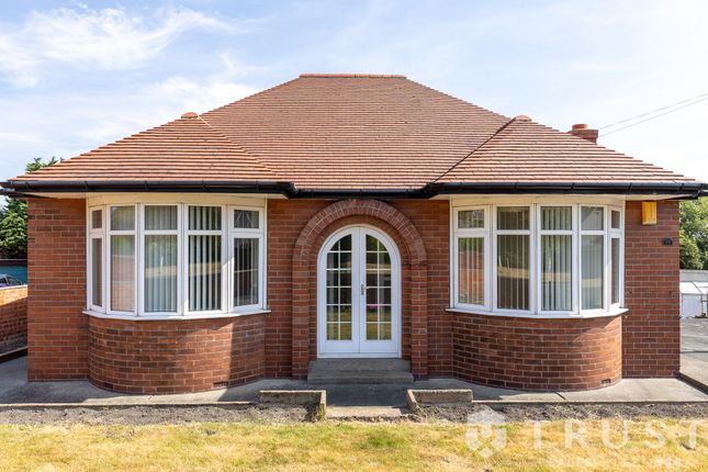 19 Ouchthorpe Lane, Wakefield photo 2