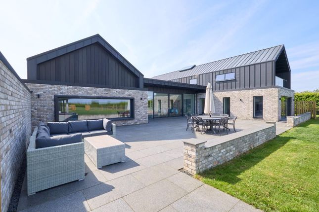 Meadowcroft_Externals_2704250012 1.Jpg