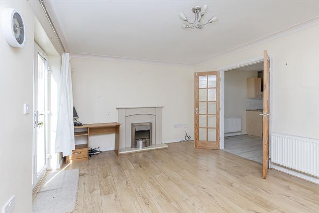1a, Dudley Road, Huddersfield photo 3