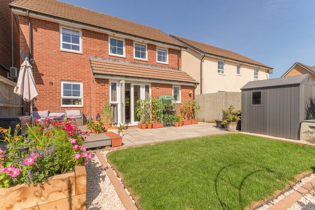 24 James Prosser Way, Cwmbran photo 4