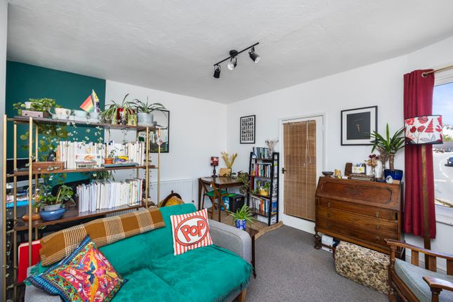 Flat 2, 1, Queens Park Road, Brighton photo 4
