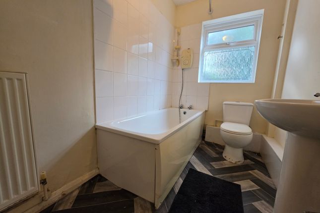12, St. Dominics Road, Birmingham photo 4