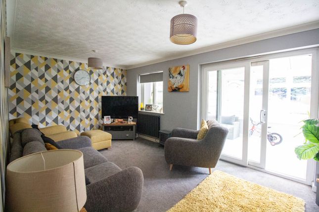 9, Masons Way, Frome photo 3