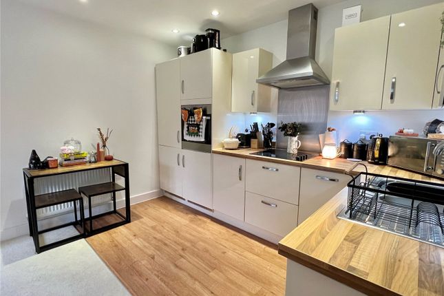 Flat for sale in London Road, Horndean, Waterlooville, Hampshire
