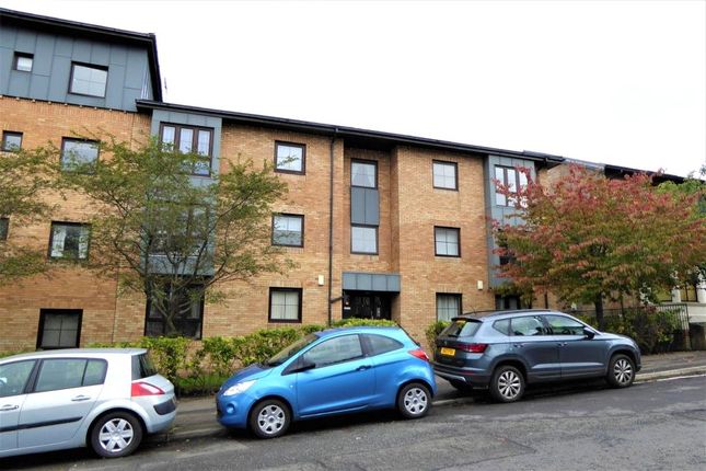 Thumbnail Flat to rent in Westercraigs Court, Glasgow