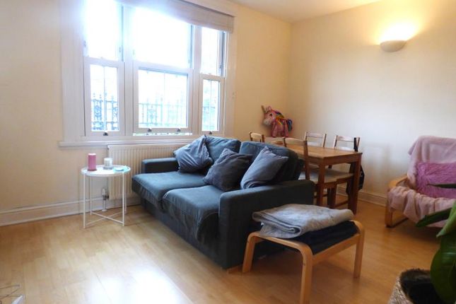 Flat 3, 3, Thornton Avenue, Balham photo 3
