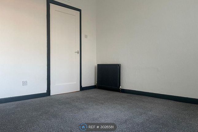 Flat, Albert Road, Clydebank photo 4