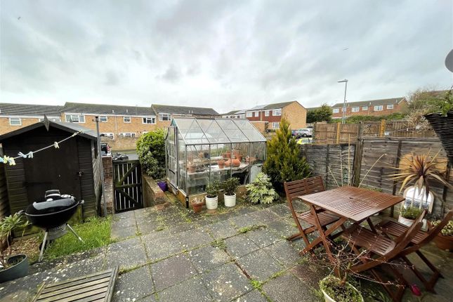 Terraced house to rent in Foxglove Road, Eastbourne