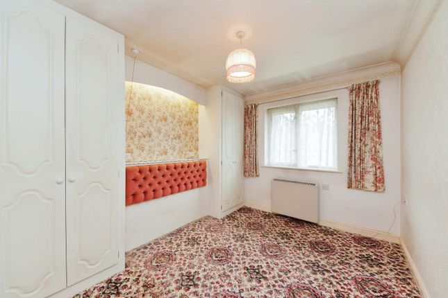 Flat for sale in Maplebeck Court, Lode Lane, Solihull