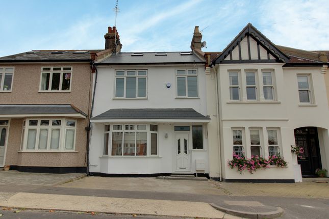 Thumbnail Terraced house to rent in Southsea Avenue, Leigh-On-Sea