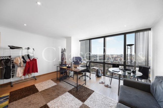 Flat for sale in No. 1 West India Quay, Hertsmere Road, Canary Wharf