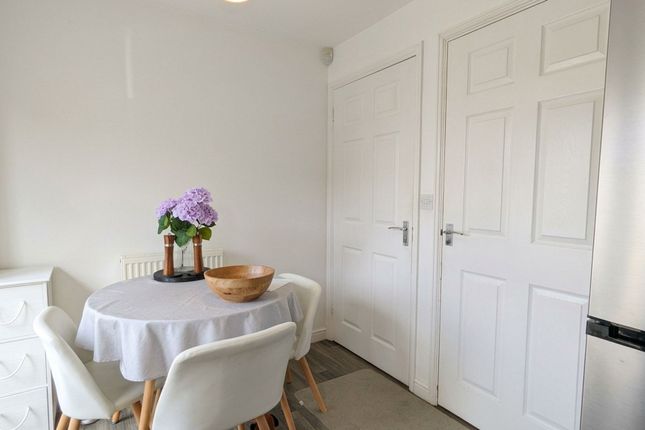 17 Mizzen Road, Chesterfield photo 3