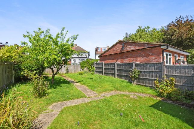 15, Felbridge Avenue, Stanmore photo 3