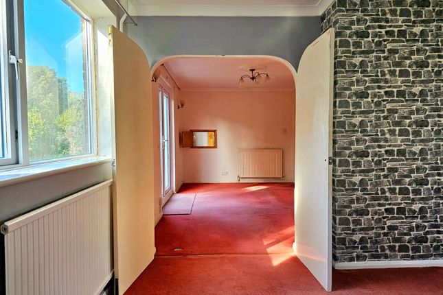 10 Carne Place, Gloucester photo 4