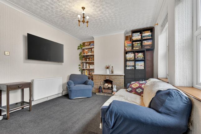 33, Wycliffe Avenue, York photo 3