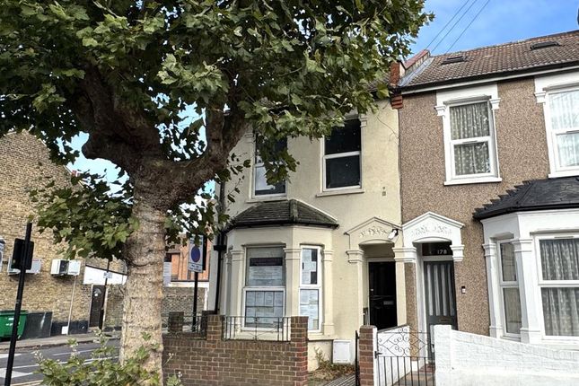 1-bed flat on 180(B), Masterman Road, East Ham, £100,000