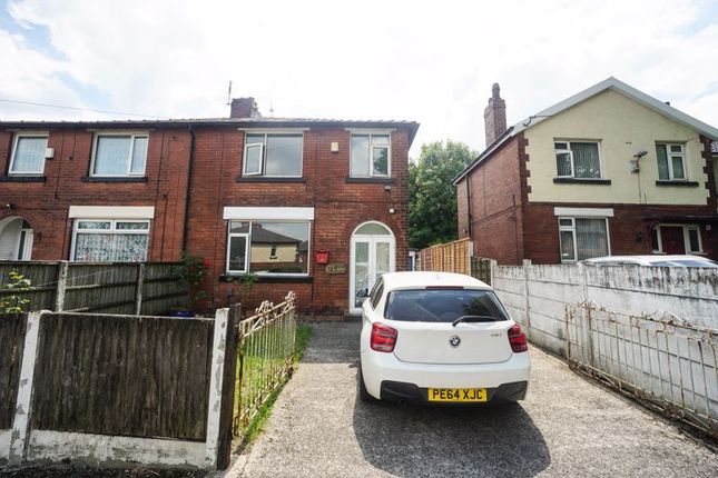 3 bed semi-detached house to rent in Daffodil Road, Farnworth, Bolton BL4