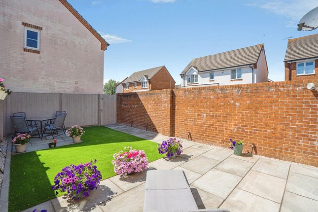 24, Cotton Road, Hampshire photo 2