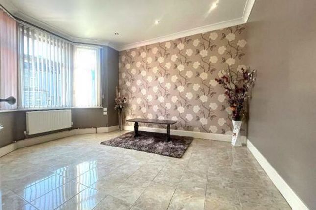 44, Chatsworth Road, Luton photo 2