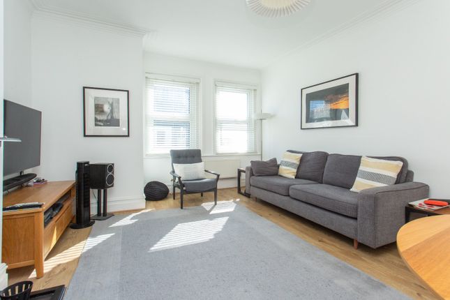 First Floor Flat, 20, Wynn Road, Kent photo 2