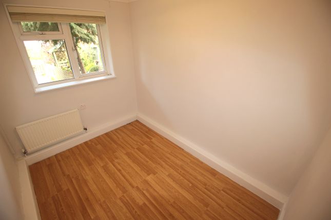 Maisonette for sale in Wildfield Close, Wood Street Village, Guildford