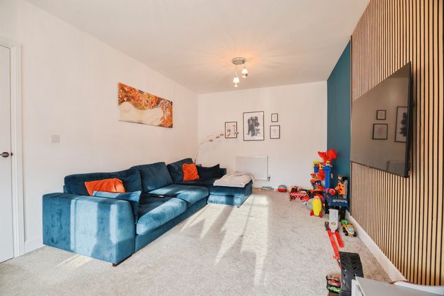 21, Harvest Close, Middlesbrough photo 3