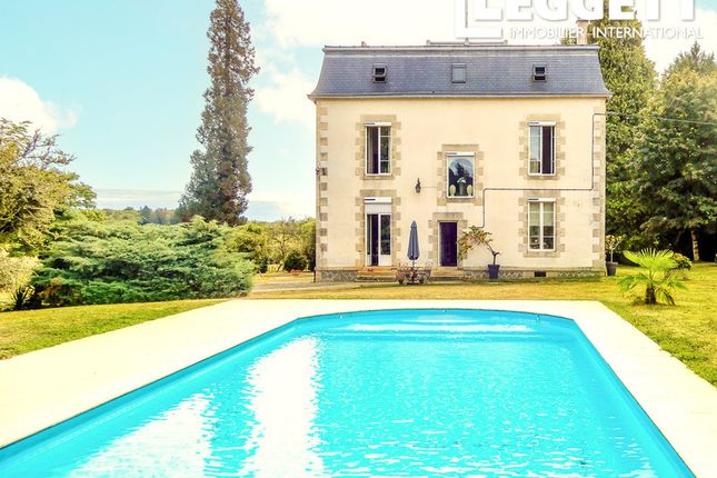 Thumbnail Villa for sale in Saint-Priest-Taurion, Haute-Vienne, Nouvelle-Aquitaine