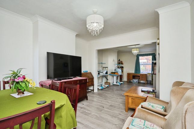 68, Avenue Road, Sandown photo 2