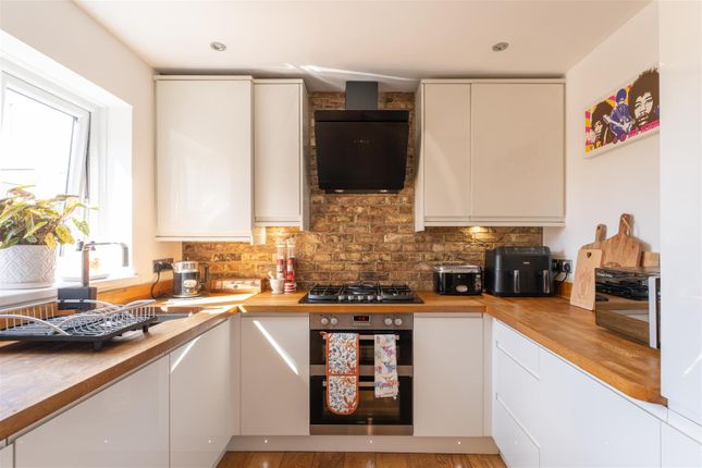 49, Northumbrian Way, Tyne and Wear photo 4