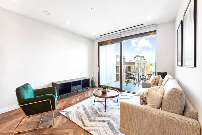 1-bed flat on 45 Hampton House, 2, Michael Road, London, £750,000
