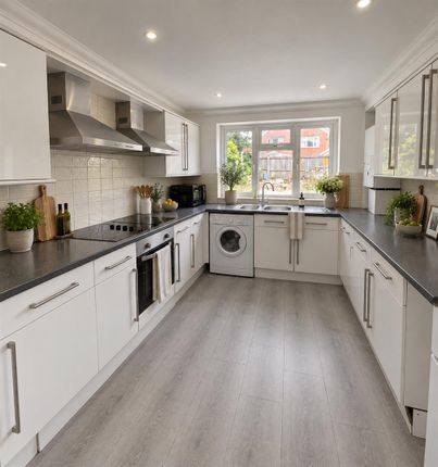 18, Miskin Street, Cardiff photo 2