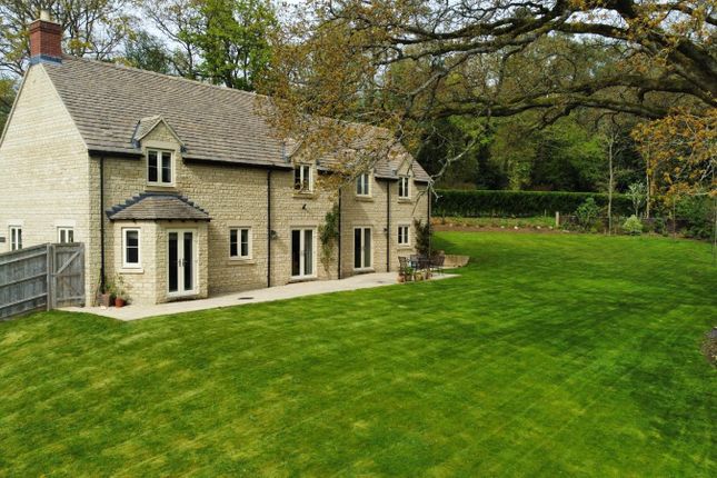 Detached house for sale in Charlbury, Chipping Norton