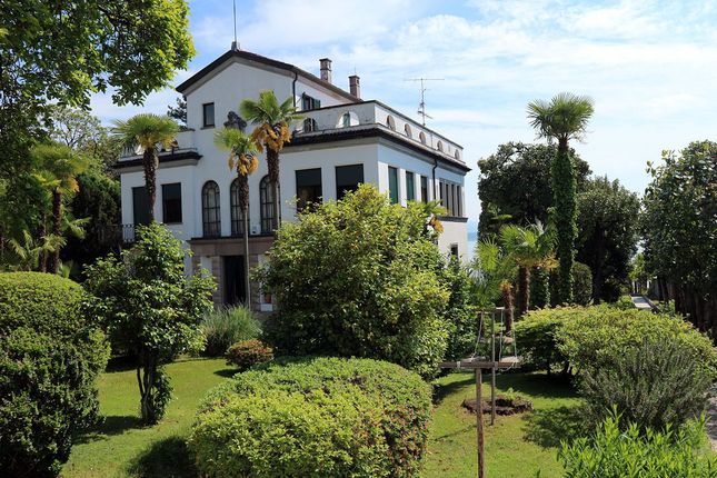 Villa for sale in 28823 Ghiffa, Province Of Verbano-Cusio-Ossola, Italy
