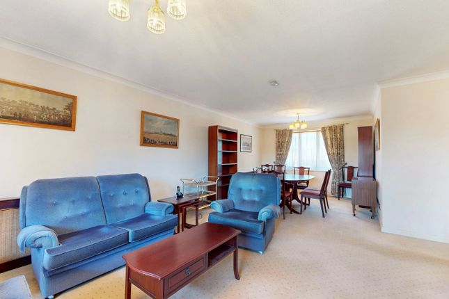 Flat 9, Sandown Court, 24, Marsh Lane, Stanmore photo 3