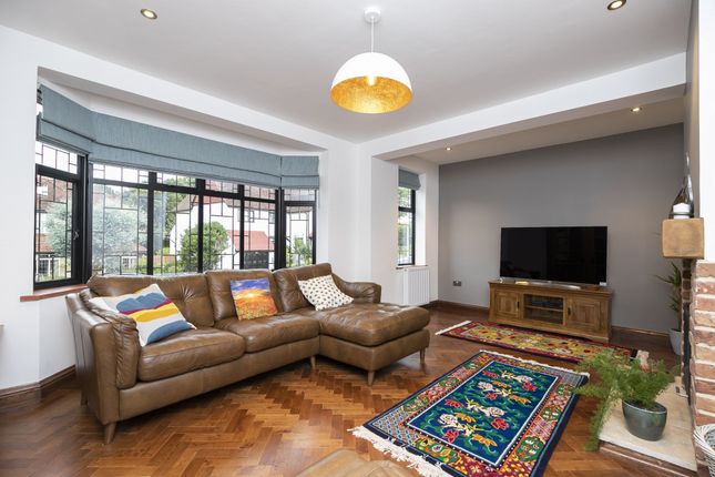 Detached house for sale in Starling Close, Buckhurst Hill