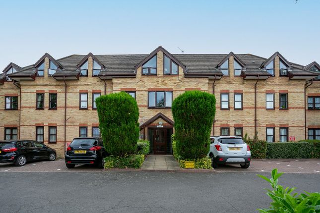 Thumbnail Flat for sale in North Orbital Road, Watford, Hertfordshire