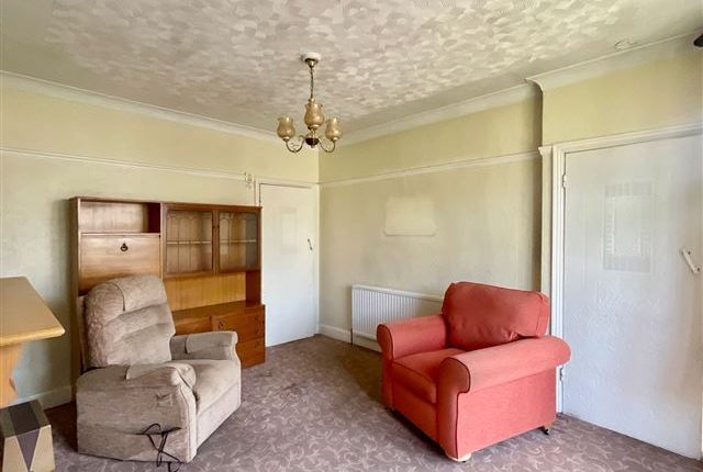 42, Halesworth Road, Sheffield photo 4