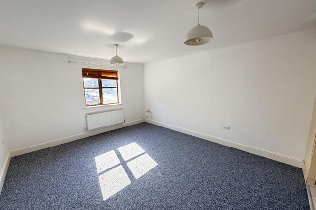 200 Aneurin Way, Sketty photo 2