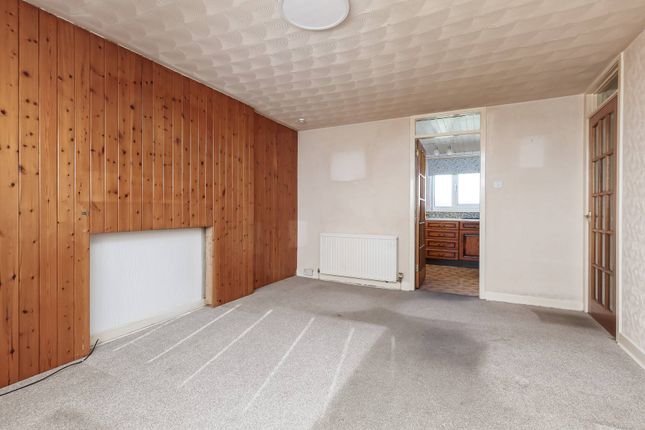 5/8, Calder Place, Edinburgh photo 3