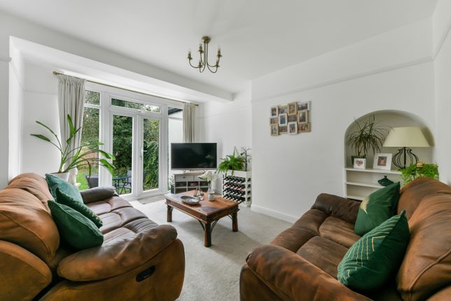 26, Westcoombe Avenue, West Wimbledon photo 3