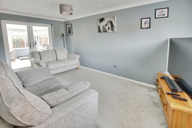 16, Plover Drive, March photo 4