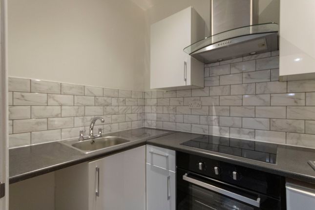 Flat 2, 54, Stirling Road, Birmingham photo 3