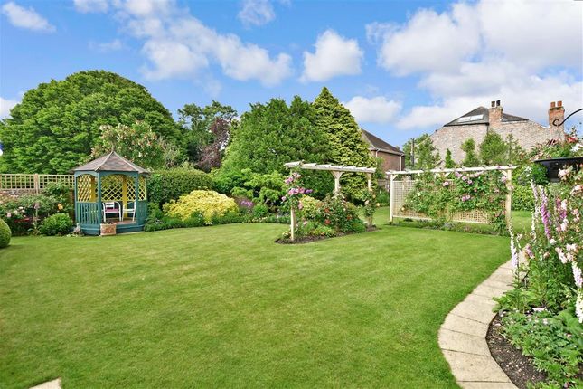Thumbnail Bungalow for sale in Sussex Road, New Romney, Kent