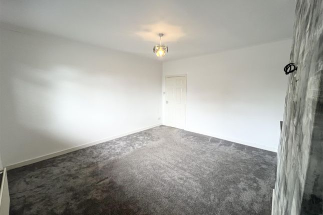 18, Loccard Road, Stevenston photo 4