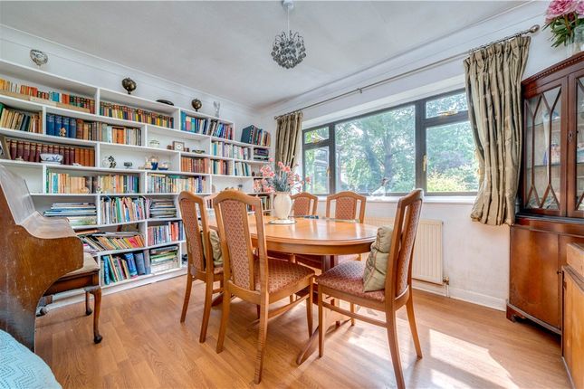 10, Lazenby Drive, West Yorkshire photo 3