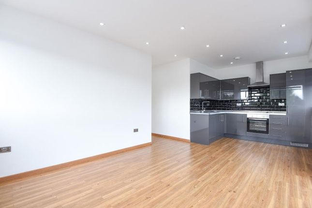 Flat 13 Kian Court, Kian Court, Witney photo 3