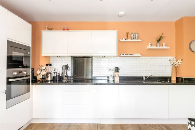 Flat 104, Dillon House, Bowen Drive photo 4