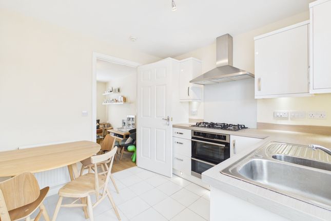 55 Seaforth Road, Stewarton photo 4