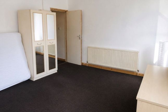 105, Oliver Street, Coventry photo 3