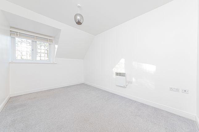 24 Vernon Court, London Road, Ascot photo 4